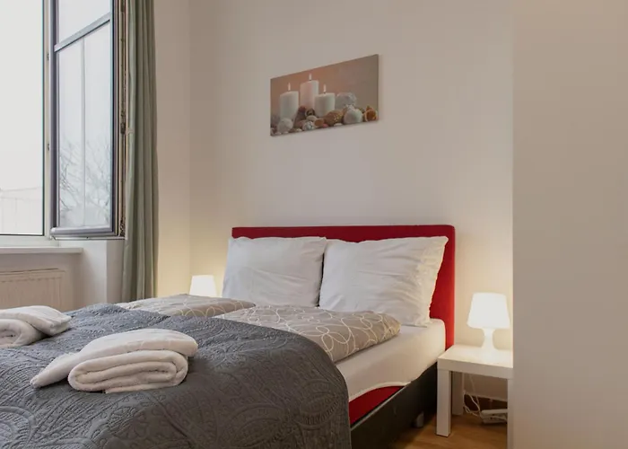 Modern 2br Close To Millennium Tower Districts