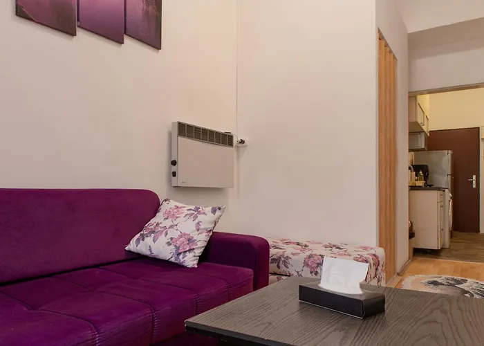Apartment Modern 2br Close To Millennium Tower Districts